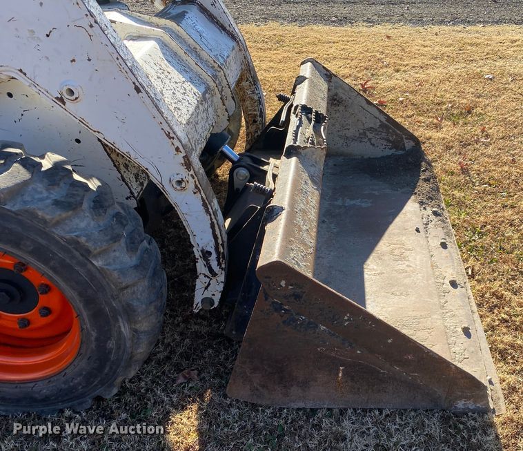 image for item DL6776 1997 Bobcat 763  skid steer loader