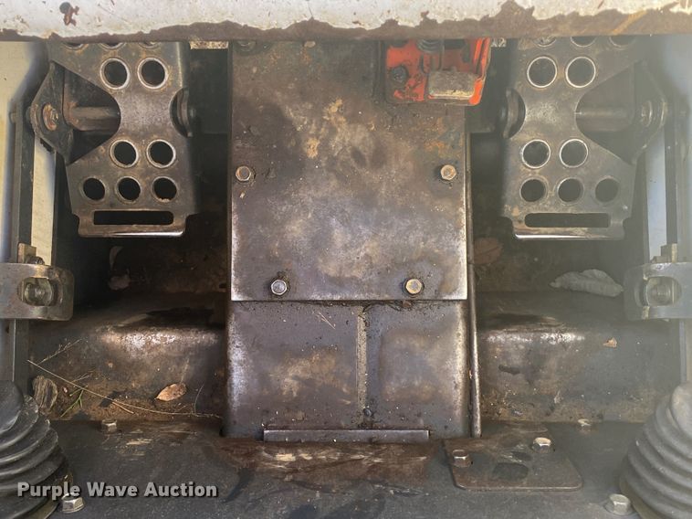 image for item DL6776 1997 Bobcat 763  skid steer loader