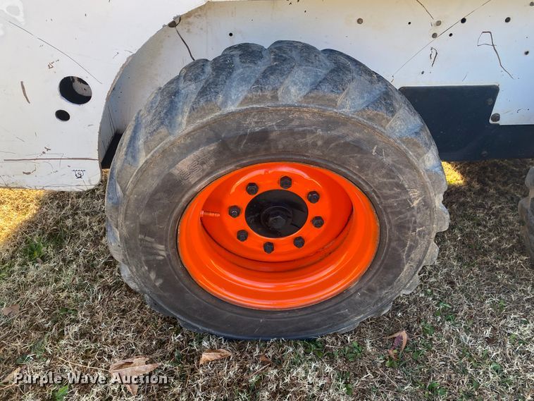 image for item DL6776 1997 Bobcat 763  skid steer loader