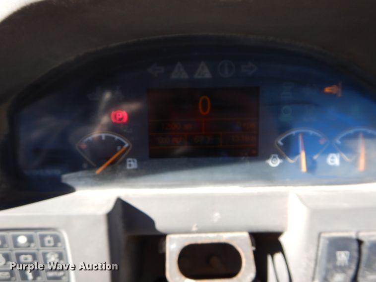 image for item DM0697 2014 Volvo DD120B  double drum vibratory roller