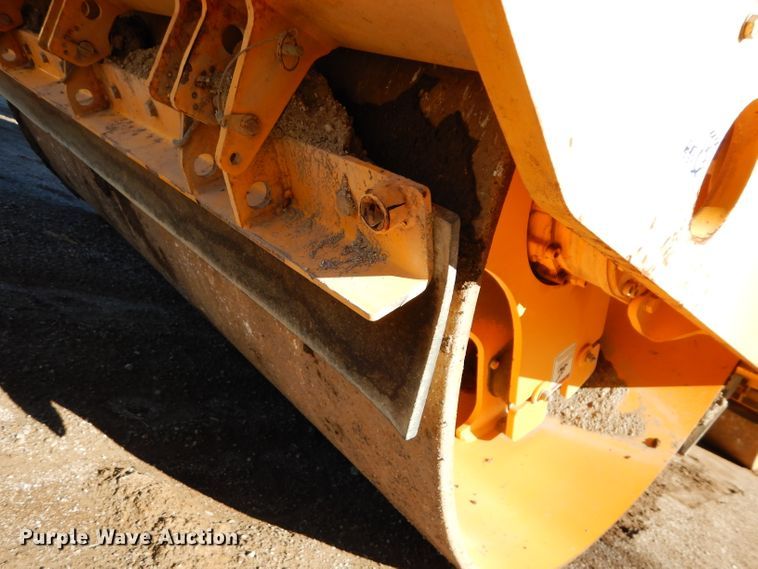 image for item DM0697 2014 Volvo DD120B  double drum vibratory roller