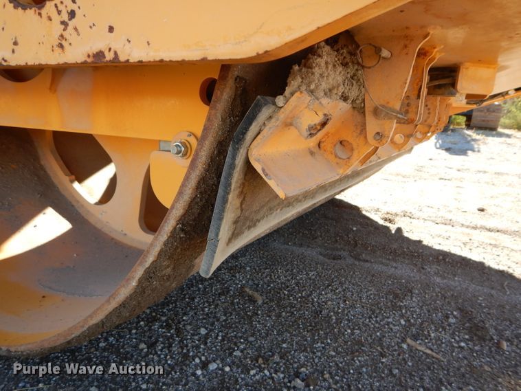 image for item DM0697 2014 Volvo DD120B  double drum vibratory roller