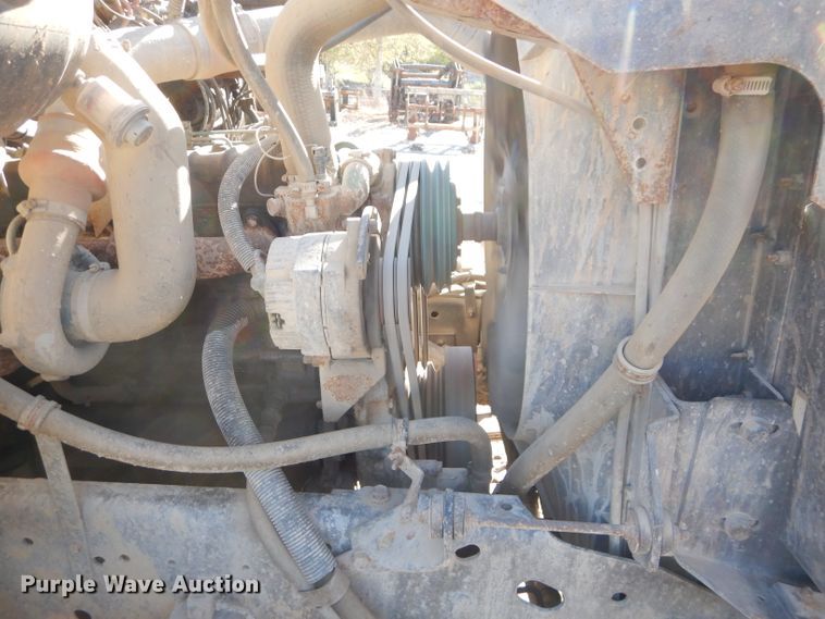 image for item DM0734 1993 International 4700  fuel truck