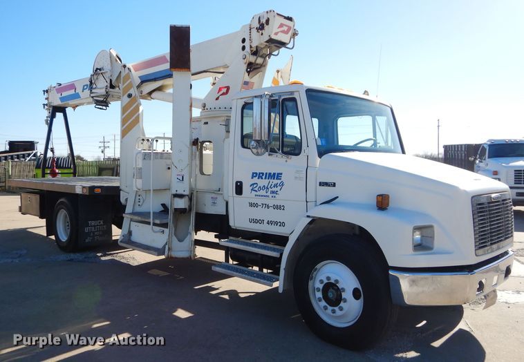 image for item DM4411 1998 Freightliner FL70  crane truck