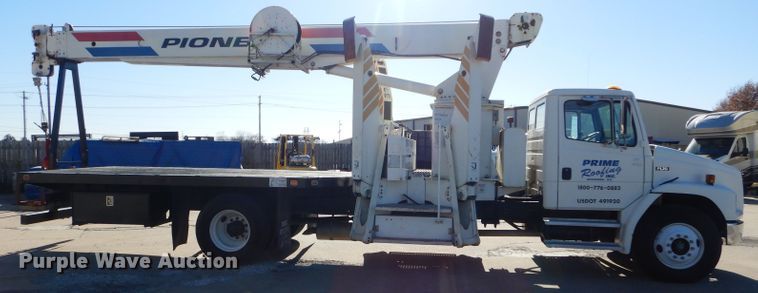 image for item DM4411 1998 Freightliner FL70  crane truck