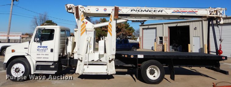 image for item DM4411 1998 Freightliner FL70  crane truck