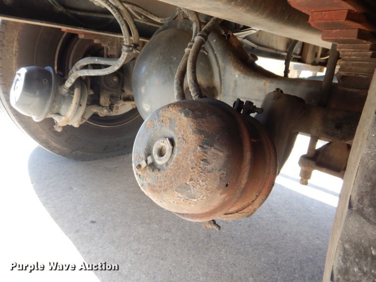 image for item DM4411 1998 Freightliner FL70  crane truck