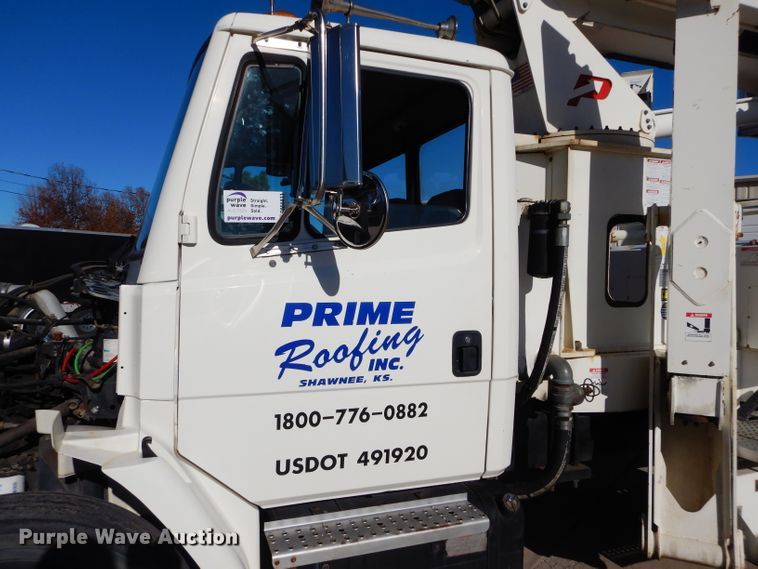 image for item DM4411 1998 Freightliner FL70  crane truck