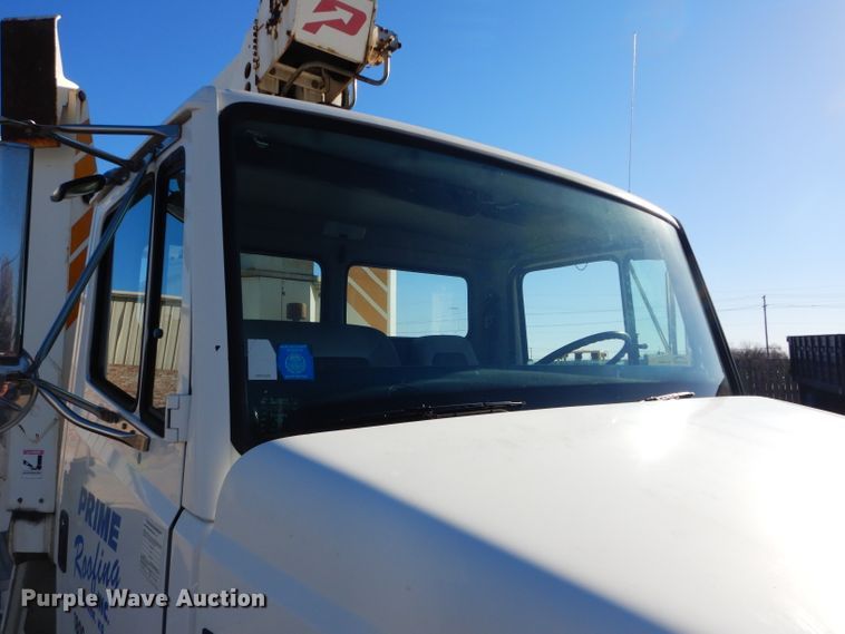 image for item DM4411 1998 Freightliner FL70  crane truck