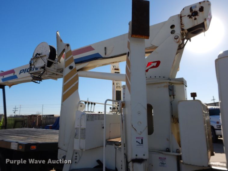 image for item DM4411 1998 Freightliner FL70  crane truck