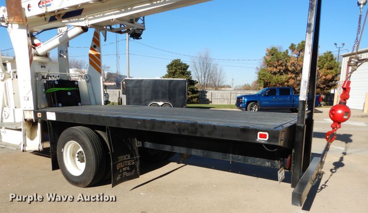 image for item DM4411 1998 Freightliner FL70  crane truck