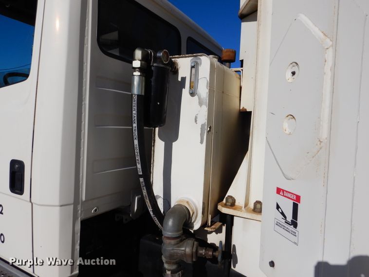 image for item DM4411 1998 Freightliner FL70  crane truck