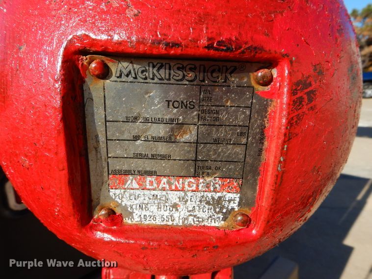 image for item DM4411 1998 Freightliner FL70  crane truck