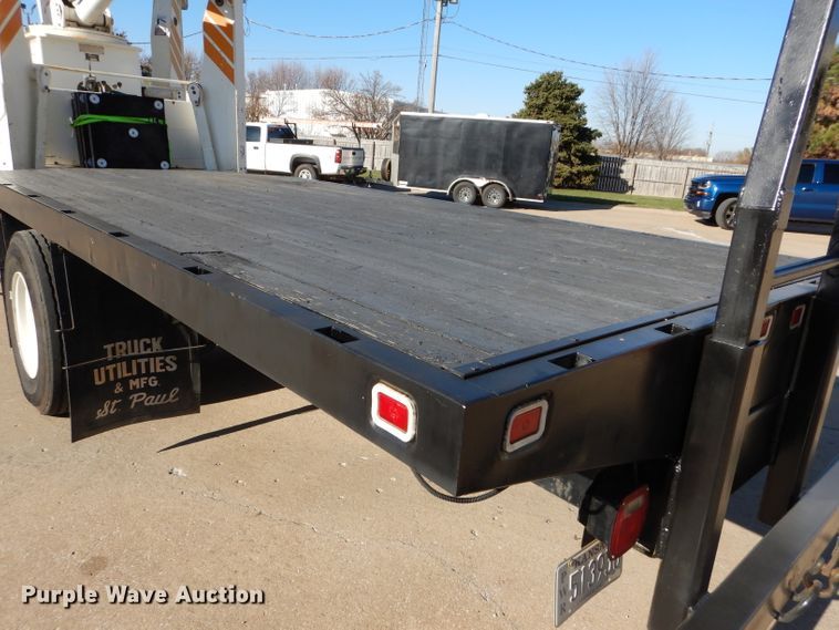 image for item DM4411 1998 Freightliner FL70  crane truck