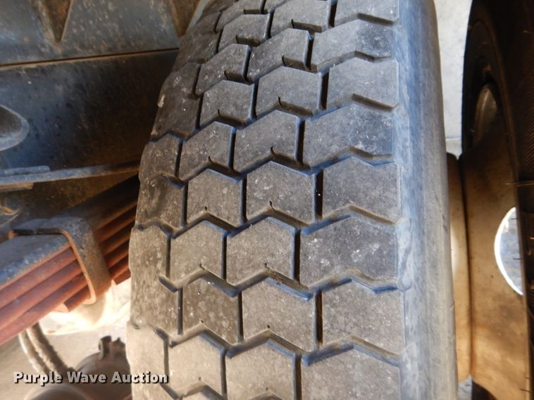 image for item DM4411 1998 Freightliner FL70  crane truck