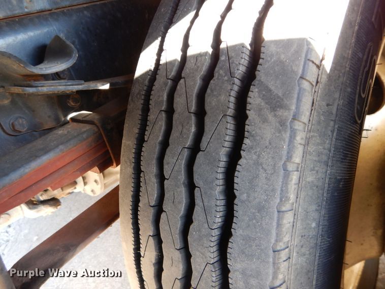 image for item DM4411 1998 Freightliner FL70  crane truck