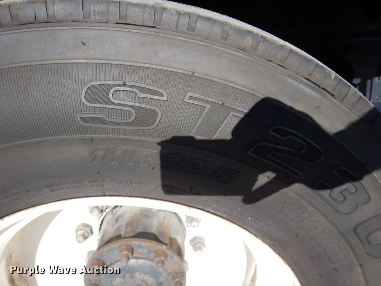 image for item DM4411 1998 Freightliner FL70  crane truck