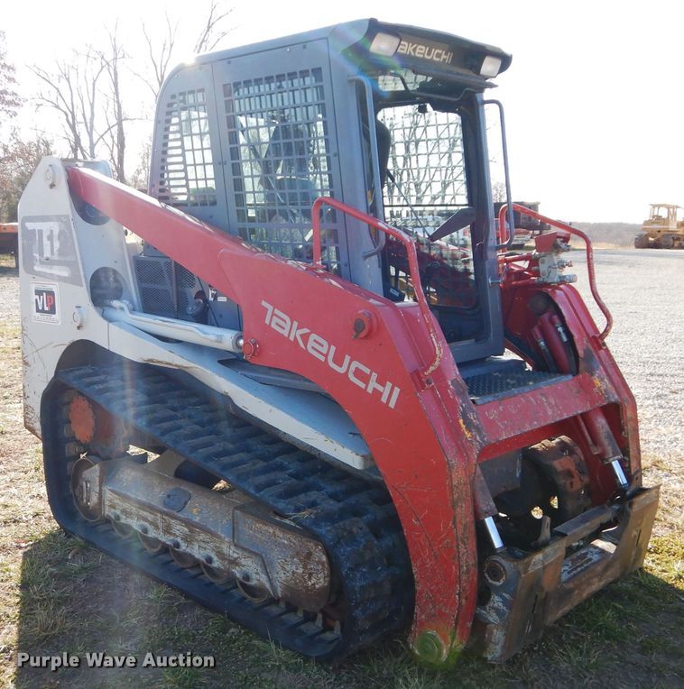 image for item DM4419 2016 Takeuchi TL12  tracked skid steer loader