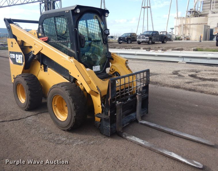 image for item DM5313 2015 Caterpillar 272D  skid steer loader