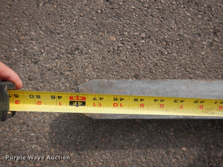 image for item DM5313 2015 Caterpillar 272D  skid steer loader