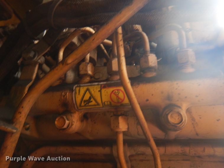 image for item DM5313 2015 Caterpillar 272D  skid steer loader