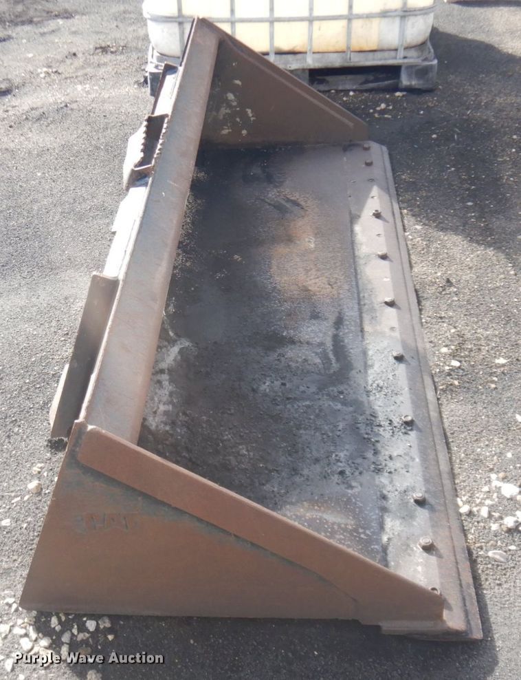 image for item DM5313 2015 Caterpillar 272D  skid steer loader