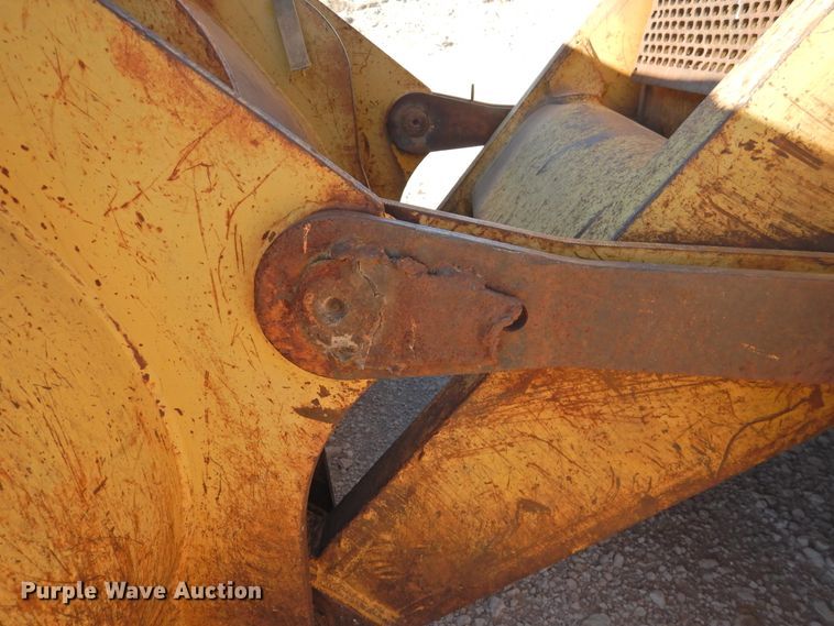 image for item DN0080 1984 John Deere 755A  track loader