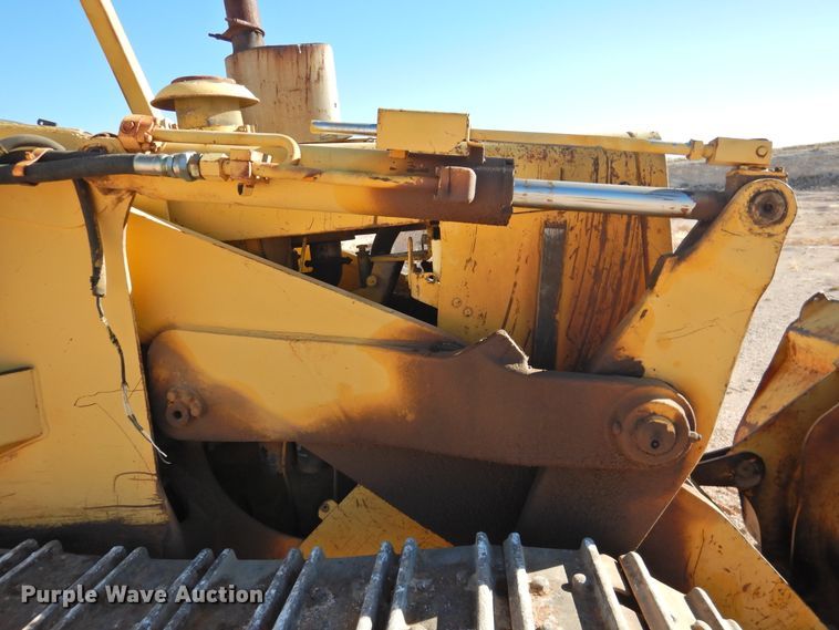 image for item DN0080 1984 John Deere 755A  track loader