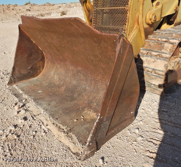 image for item DN0080 1984 John Deere 755A  track loader