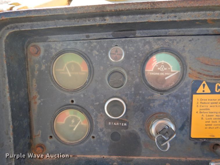 image for item DN0080 1984 John Deere 755A  track loader