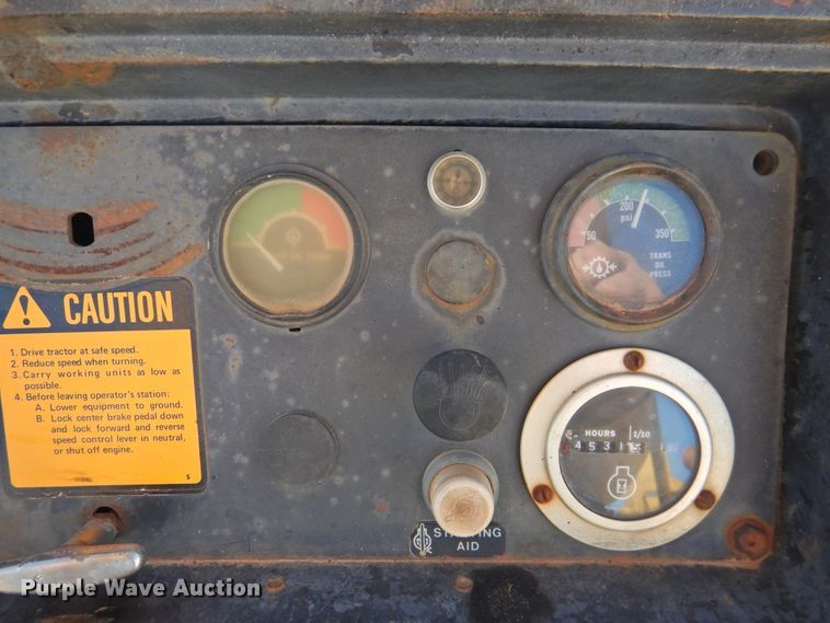 image for item DN0080 1984 John Deere 755A  track loader