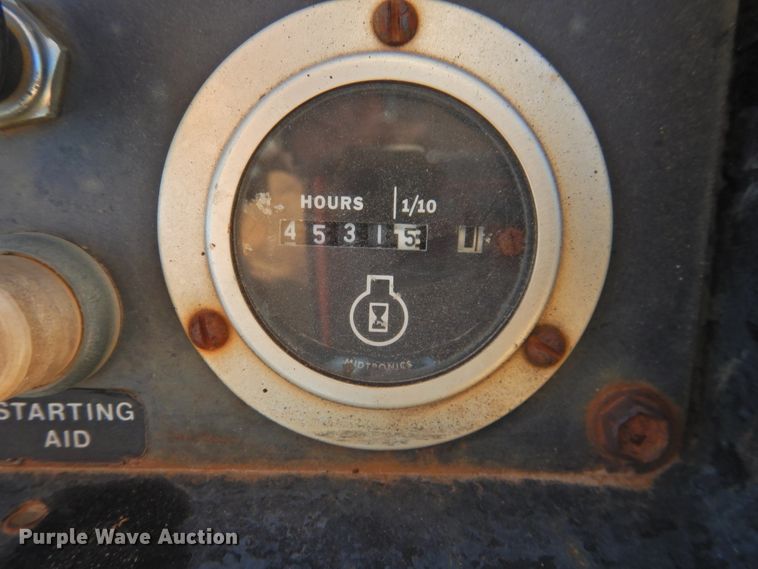 image for item DN0080 1984 John Deere 755A  track loader