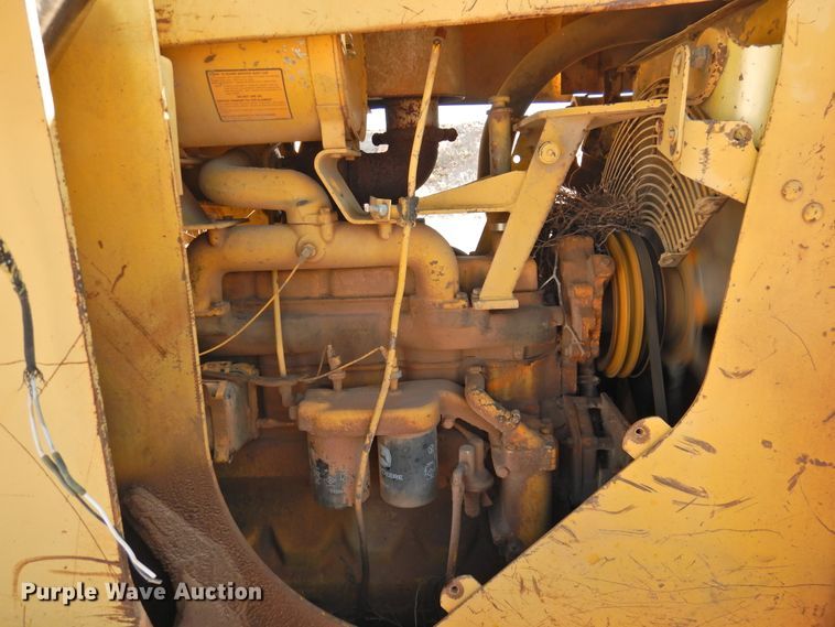 image for item DN0080 1984 John Deere 755A  track loader