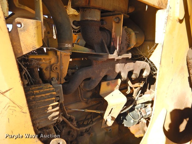 image for item DN0080 1984 John Deere 755A  track loader