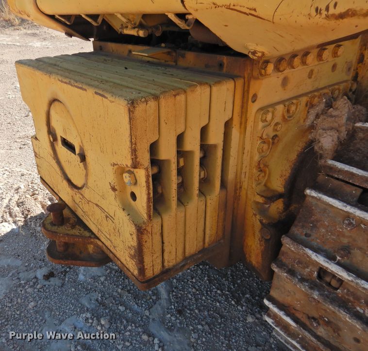 image for item DN0080 1984 John Deere 755A  track loader