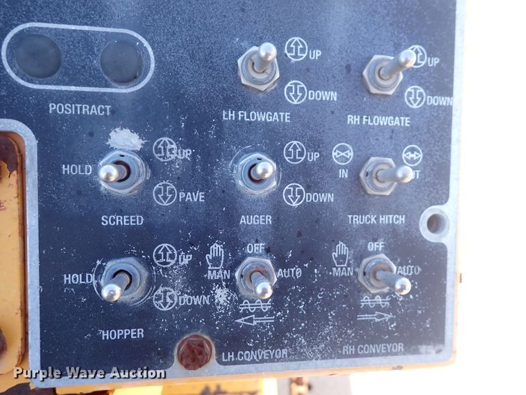 image for item DN2363 2000 Blaw Knox PF5510  paver