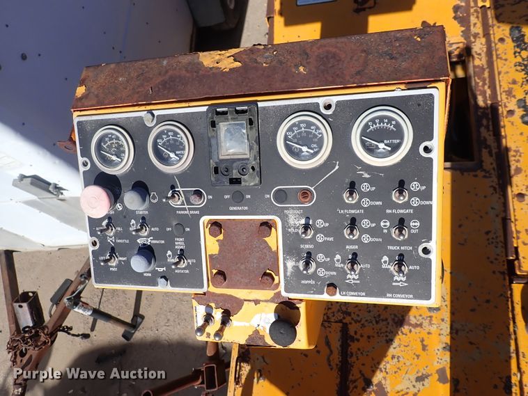 image for item DN2363 2000 Blaw Knox PF5510  paver