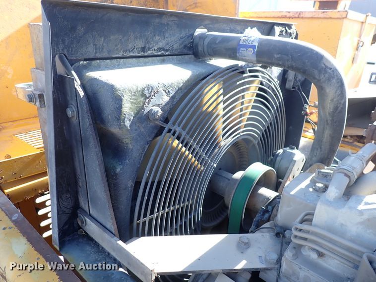 image for item DN2363 2000 Blaw Knox PF5510  paver