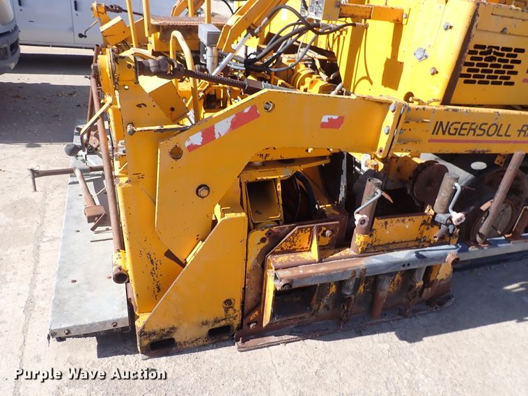 image for item DN2363 2000 Blaw Knox PF5510  paver