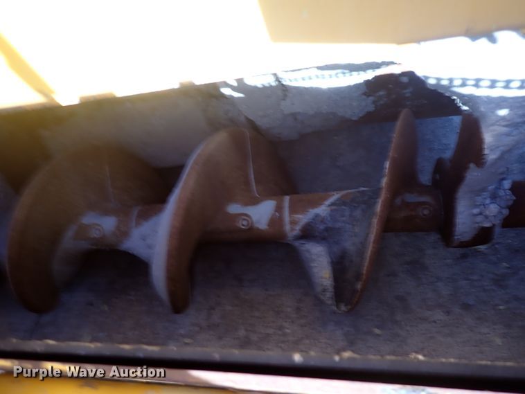 image for item DN2363 2000 Blaw Knox PF5510  paver