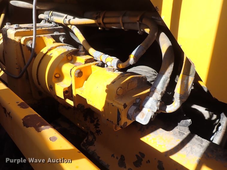 image for item DN2363 2000 Blaw Knox PF5510  paver