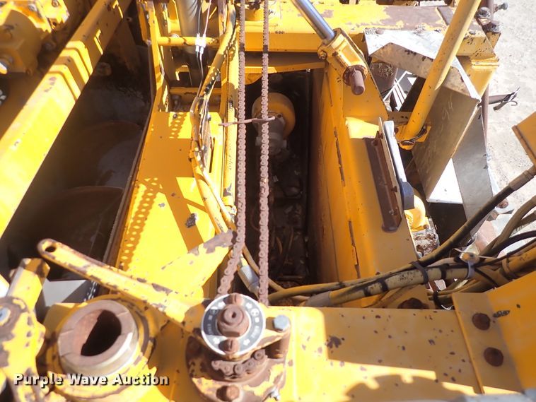 image for item DN2363 2000 Blaw Knox PF5510  paver