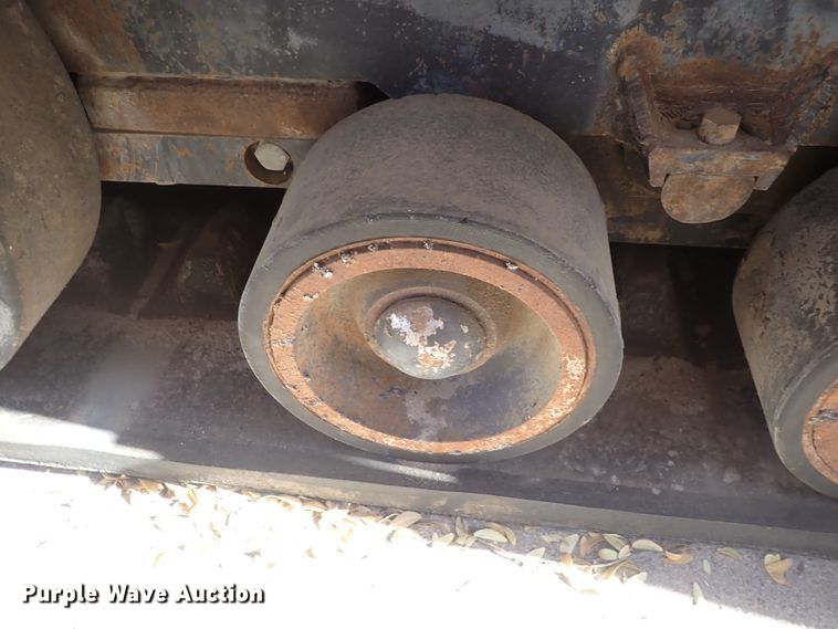 image for item DN2363 2000 Blaw Knox PF5510  paver