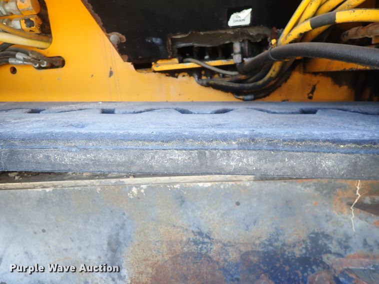 image for item DN2363 2000 Blaw Knox PF5510  paver