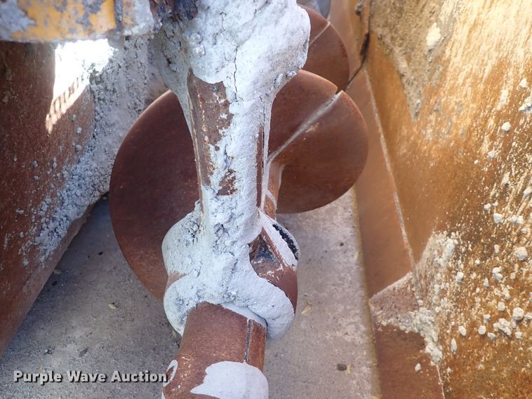 image for item DN2363 2000 Blaw Knox PF5510  paver