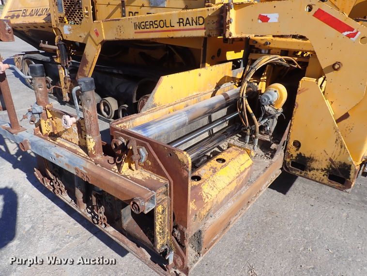 image for item DN2363 2000 Blaw Knox PF5510  paver