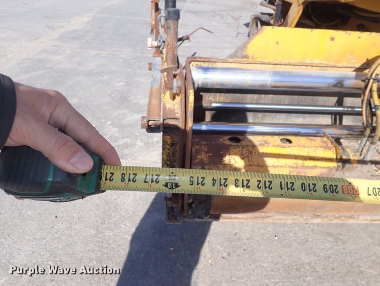 image for item DN2363 2000 Blaw Knox PF5510  paver