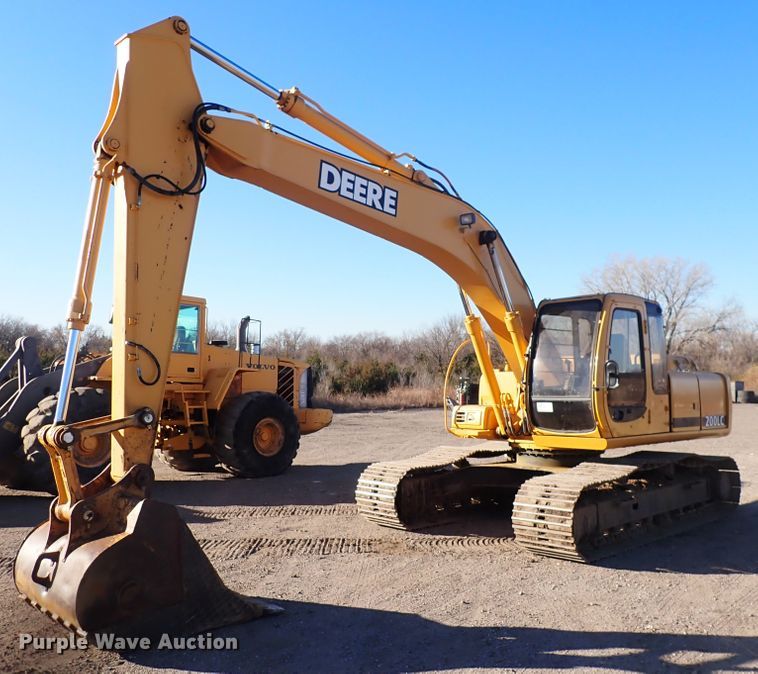 image for item DN2387 1998 John Deere 200LC  excavator