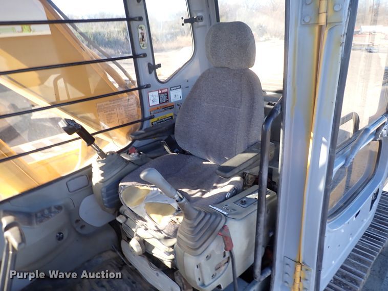image for item DN2387 1998 John Deere 200LC  excavator