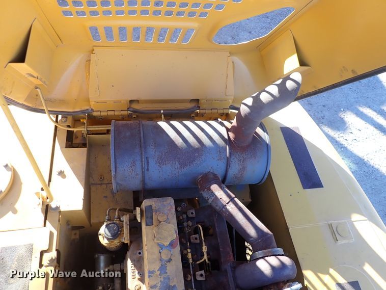 image for item DN2387 1998 John Deere 200LC  excavator